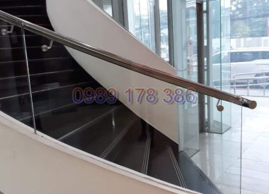 THI CÔNG BÁO GIÁ CẦU THANG KÍNH , LAN CAN KÍNH GIÁ RẺ BIÊN HÒA ĐỒNG NAI UY TÍN